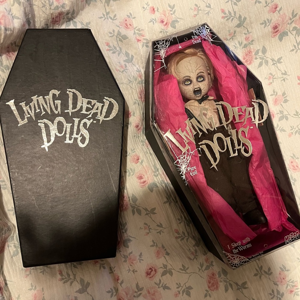 Vincent Vaude Living Dead Doll 🖤⚰️